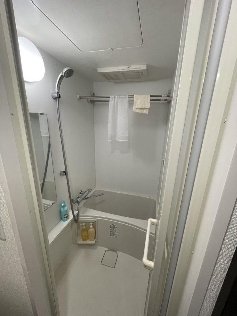 bathroom_04
